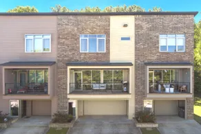 Noble Nest - 5 Min to Downtown and U of A - Image 2