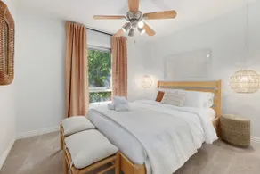 Noble Nest - 5 Min to Downtown and U of A - Image 5
