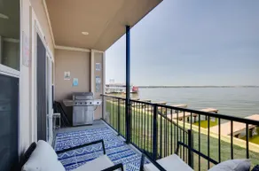 Lake Conroe Waterfront Home: Patio & Shared Pool! - Image 2