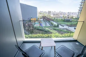 Stylish 1-Bedroom Apt- Experience City's Pulse - Image 4
