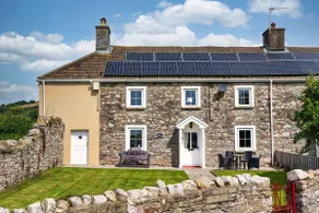 Hawton - Image 2