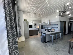 Beautiful 2b/2bth near downtown and the park. - Image 4