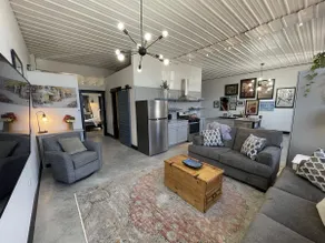 Beautiful 2b/2bth near downtown and the park. - Image 2
