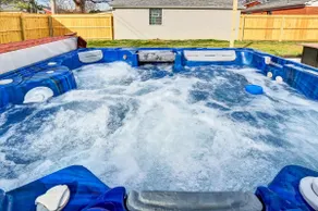 Bourbon House 4 - The Wellingmoor - Hot Tub - Image 5