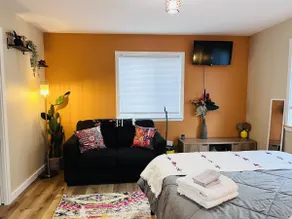 Talavera- vibrant Mexican-inspired apt in Salem - Image 3