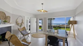 Avoca Beach House - Uninterrupted Beachfront - Image 4