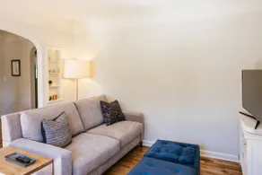 Charming Renovated Cottage, Perfect Location, Walk to Everything, Across From Park & Cultural Center - Image 5