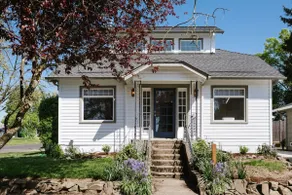 Impeccable Location and Quality, High-End Upgrades Throughout, Walk to Everything, Across from Park - Image 2