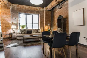 Moody Loft Rooftop&Gym Rivermarket/DT - Image 2