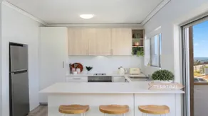 SALT LIFE | Short walk to beach, shops cafes | Accom Holidays - Image 2