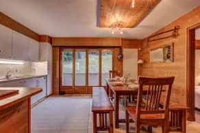 Bellevue Apartment 527 - Image 5