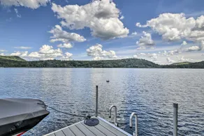 Lakefront Family Retreat: Skiing & Mountain Biking - Image 3