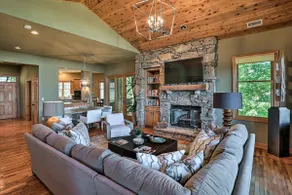 Surrounded by Nat'l Forest: Condo w/ Majestic View - Image 2