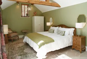 Woodland Retreat - Image 4
