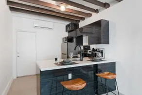 Designer Studio| Close to Wynwood| SuperHost! - Image 5