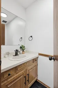 The Goldfinch: 2 Bed Townhouse Mins to University - Image 5