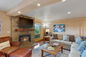 Gorgeous Steamboat Views! Winter Shuttle! Hot Tub & Sauna! - Image 4