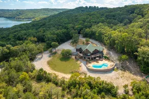 5BR Table Rock Lake Getaway |Hot Tub, Pool Games - Image 4