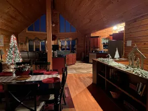 5BR Table Rock Lake Getaway |Hot Tub, Pool Games - Image 3