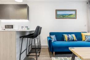 Once Upon a Tide - Stylish Apartment in the Heart of Poole - Image 2
