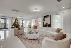 3-Acre Retreat, 3 Mi to Dtwn Jensen! Upscale Home - Image 5
