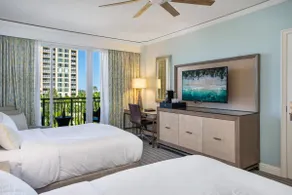 Waterfront resort suite w/ pool & hot tub - Image 5