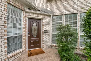 Laid-back Lakewood 4-Bed - Image 4