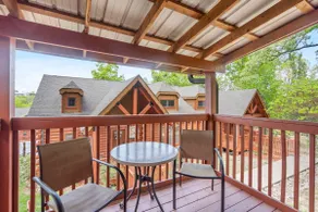 Romantic Studio Cabin - Heart of Branson - Image 4