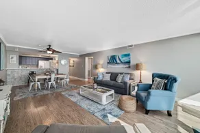 The Breakers 61 – Schicke Ferienwohnung direkt am Strand - Image 5