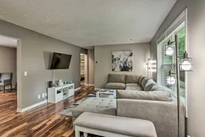 Charming Pentwater Home w/ Fire Pit & Yard! - Image 3