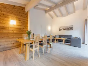 Attractive penthouse on sunny side - Image 4
