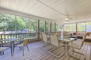< 1 Mi to Beach: Luxury North Fork Retreat w/ Deck - Image 2