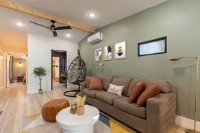 Private Modern Tiny Home Near Medical District - Image 4