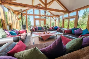 Oakhouse - sleeps 16 guests  in 5 bedrooms - Image 2