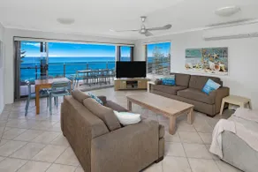 Spinnaker Beach Front - Image 3