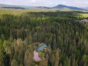 The Lazy Bear - Mountain Retreat with Sauna - Image 2