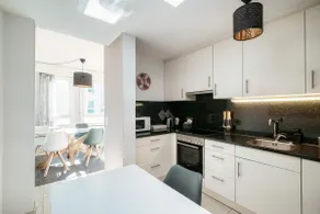 Terrazza Paradiso by Quokka 360 - Spacious Design Flat with Terrace - Image 4