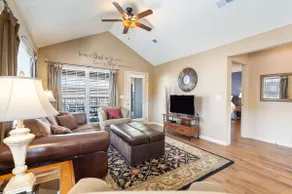 The Hogue Penthouse - Unwind and Relax - Image 4