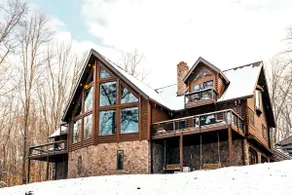 The Hillside Ohio, cabin, hot tub, pool, sleeps 20 - Image 2