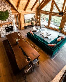 The Hillside Ohio, cabin, hot tub, pool, sleeps 20 - Image 4