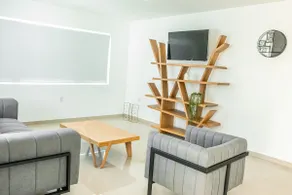 Central Island 2BR | Lyra Vacation Rentals - Image 4