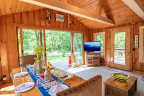 Lakeside Story - Log Cabin, Fire Pit, Beach! - Image 2