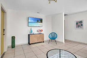 LoKal Rental 2AB - Tropical Villa near Downtown - Image 3
