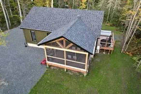 Poplar Retreat - with hot tub. - Image 3