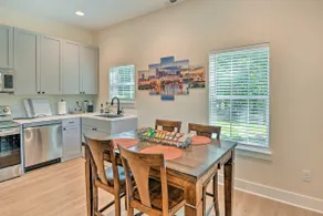 Cozy Tennessee Country Retreat on 5 Acres! - Image 2