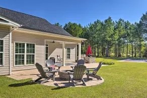 Bright Hopkins Home w/ Game Room & Fire Pit! - Image 2