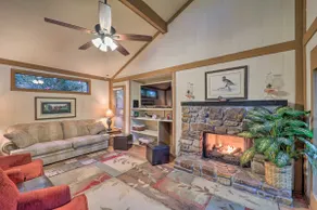 Ski Resort Cabin w/ Deck in Beech Mountain! - Image 4