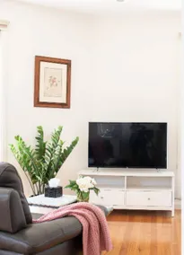 Design/bright/cosy townhouse between airport &city - Image 2