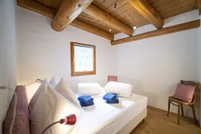 Chasa Melchior: Lovingly furnished 4.5-room attic - Image 5