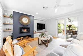 Blue Lagoon - Vincentia home with heated pool & hot tub - Image 5